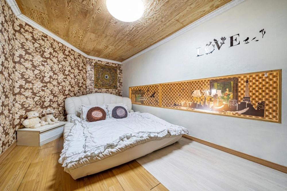 Lala Land Pet Friendly Pension Gyeongju Esterno foto