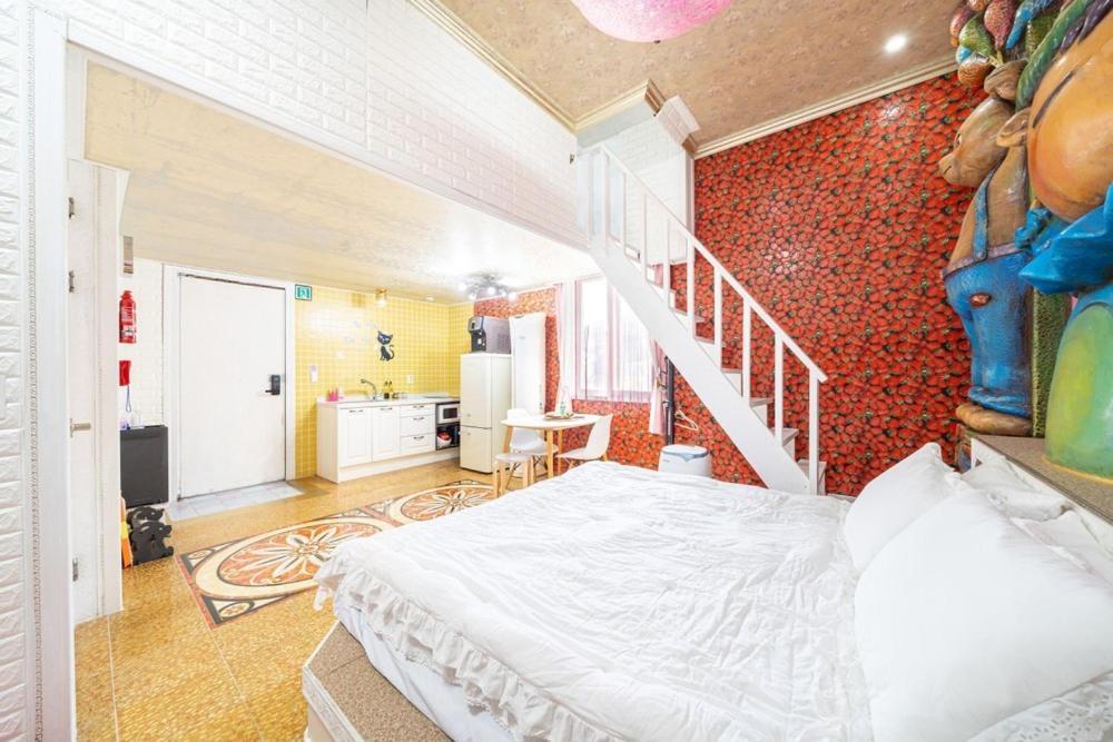 Lala Land Pet Friendly Pension Gyeongju Esterno foto